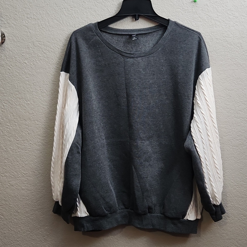 Shein Sweater Size 2XL Curve Sweatshirt Sweater Gray White Cable Knit Sleeve